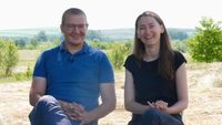 VIDEO | După 11 ani la Bruxelles și cariere în IT și publicitate, Ovidiu și Mădălina s-au întors în România și au preluat o afacere cu biscuiți: „Cred că România e cel mai bun mediu pentru noi să facem ce facem în momentul acesta”