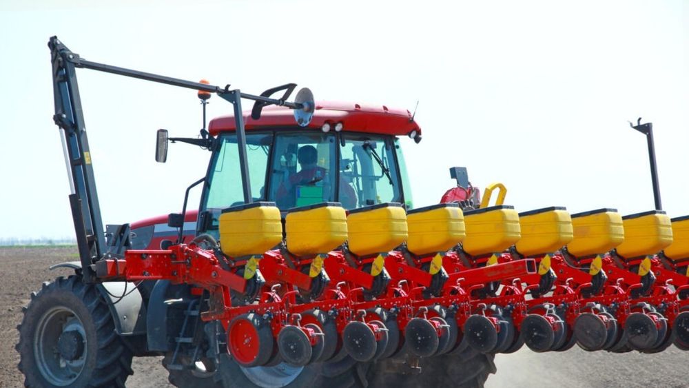 Agenţia pentru Finanţarea Investiţiilor Rurale: Fondurile pentru investiţii în dotarea cu utilaje şi echipamente performante pentru toate tipurile de culturi, epuizate