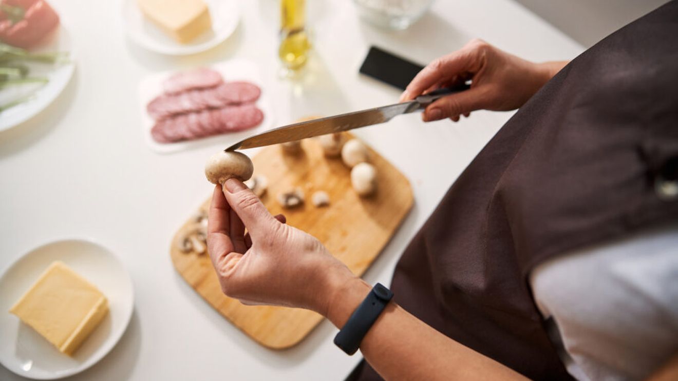 Gătești pentru Paște? 7 greșeli din bucătărie care îți pot strica masa fără să-ți dai seama