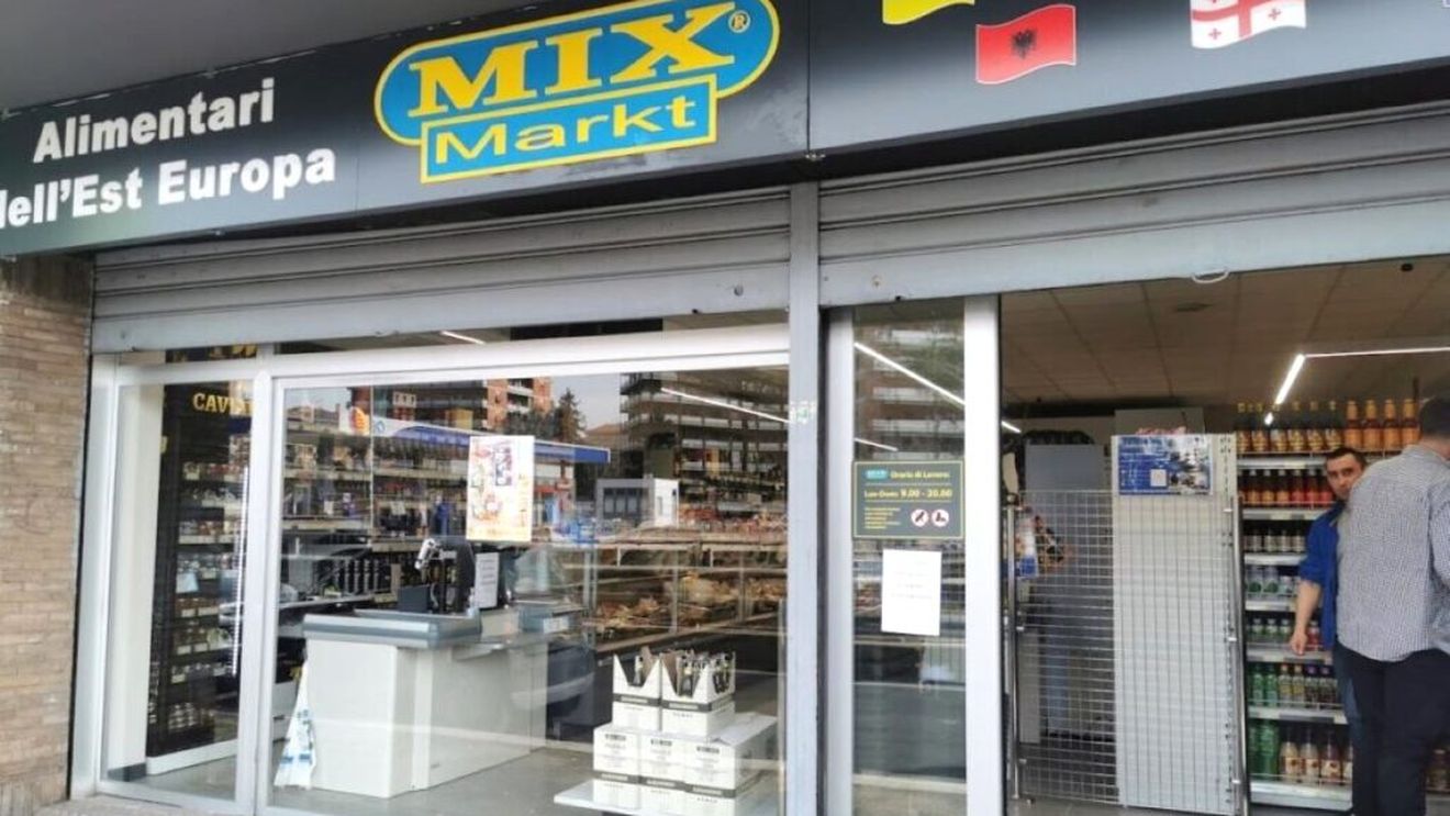 Cum s-a născut Mix Markt, cel mai mare lanț de magazine cu alimente din Europa de Est din țările occidentale. Primele puncte au fost deschise în Germania, apoi rețeaua s-a extins masiv și în Italia și alte țări din Europa