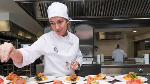 Cel mai bun bucătar de spital din Spania: „Pacienții vor să mai rămână internați doar pentru a lua încă o masă la noi”