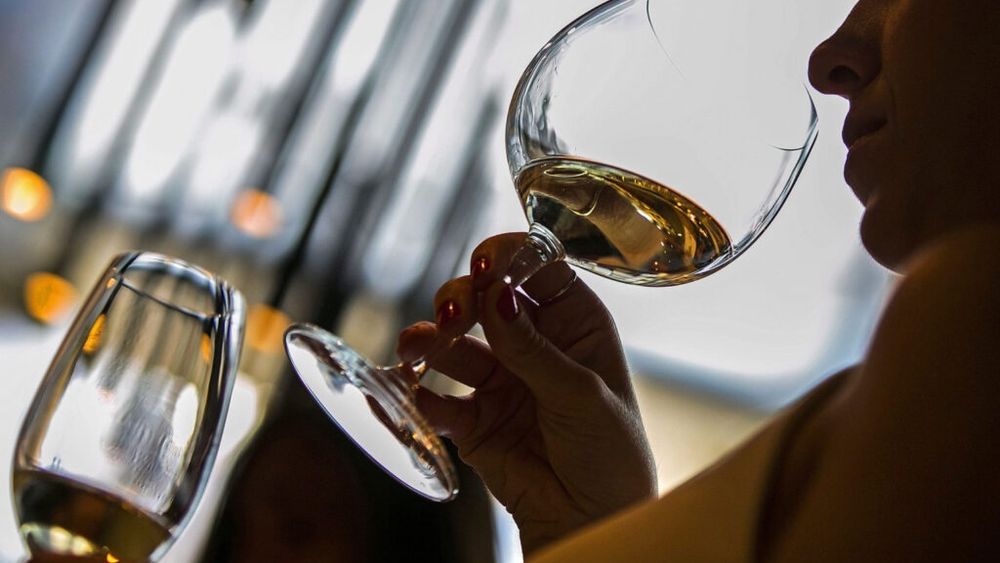 Cosmin Udrea, campion mondial la degustare „in blind” a vinurilor: Multă lume mă întreabă: „Oare cât trebuie să bei ca să cunoşti toate vinurile?” / Oricine poate învăţa această tehnică