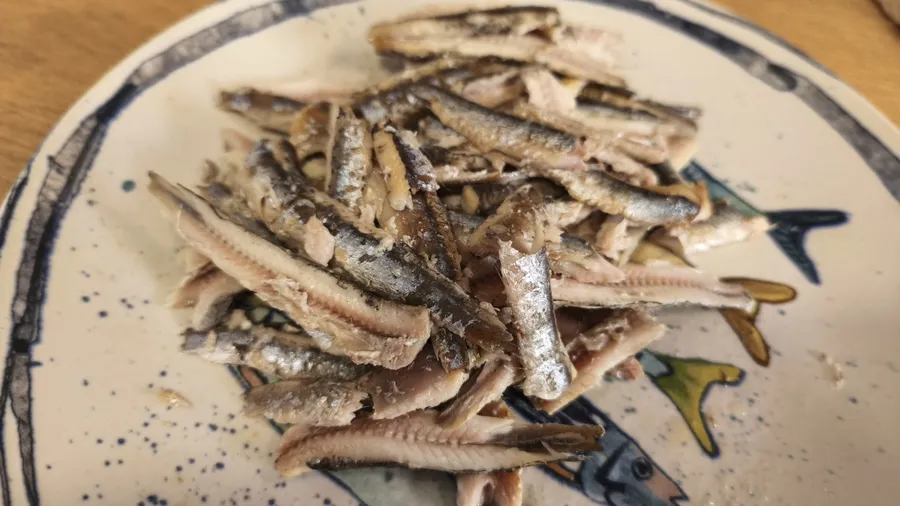 video-retetele-juanitei-pasta-de-peste-unt-sardine