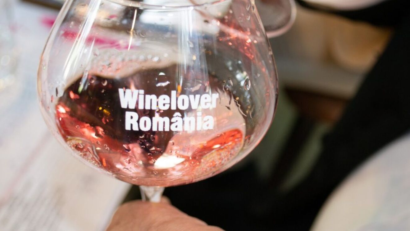 Specialiști români și străini au desemnat cele mai bune vinuri rose autohtone din 2024