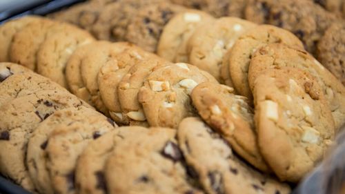 Beurre noisette (untul brun), ingredientul care este pe cale să devină un fenomen, în 2025 / Restaurantele încep să-l folosească din ce în ce mai des pentru a-și reinventa meniurile fără a crește costurile cu ingredientele sau forța de muncă / Generațiile tinere sunt deja fascinate de acest ingredient