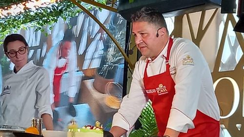 EXCLUSIV | Gaetano Mignano, maestrul cofetar din Napoli care cucerește România cu un tort revoluționar: „Harmony” conține ciocolată Dubai și jeleu de cătină: „Am tot timpul respect pentru tradiție”