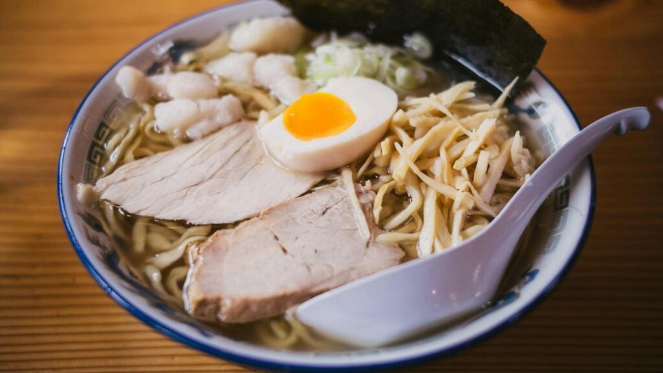 Kokumi, potențiatorul de aromă care îți transformă legumele în cel mai rafinat fel de mâncare. Nu trebuie confundat cu umami. Nu este gust, nici condiment