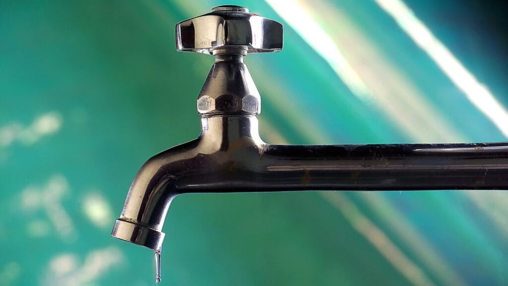 Guvernul alocă 17,8 milioane lei pentru criza apei sărate din Mureș / Echipamentele pentru desalinizarea apei vor fi achiziționate urgent