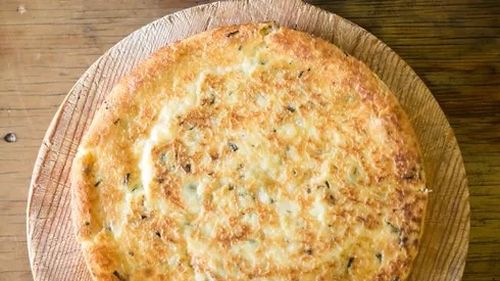 Reteță superușoară. Frico veneto, un preparat rapid din cartofi și brânză pe care îl putem asorta cu orice salată