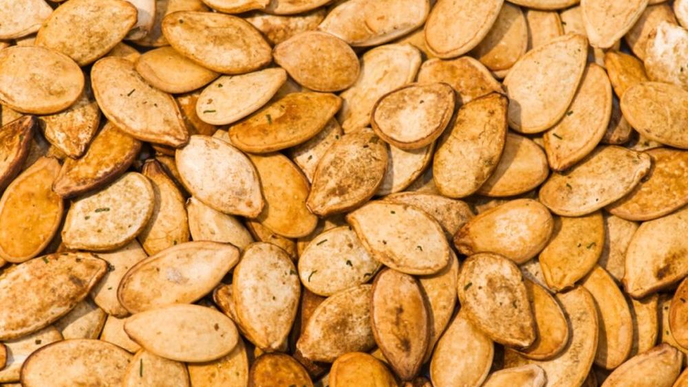 ABC în bucătărie. Cum se prăjesc semințele de dovleac în air fryer și ce condimente le putem adăuga