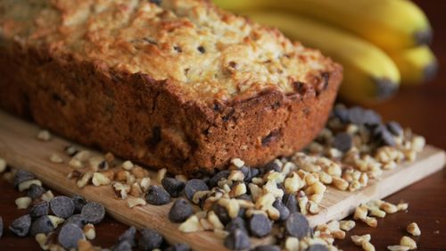 Banana bread, o gustare sănătoasă care merge și la micul dejun/ Plină de nutrienți și ușor de preparat, va deveni un obicei