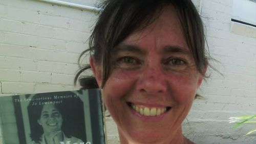 Cum supraviețuiește de 10 ani o femeie fără niciun ban/ „Eram profund nefericită” pentru „răul pe care îl provocam altor oameni și planetei”/ Își cultivă hrana și primește mâncare de la prieteni