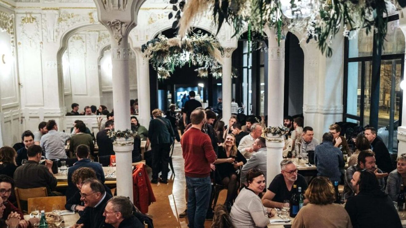 Marsilia, orașul francez unde se servesc preparate gourmet cu 1 euro. Istoria migrațiilor a construit o identitate culinară unică dar a contribuit și la spiritul de solidaritate socială