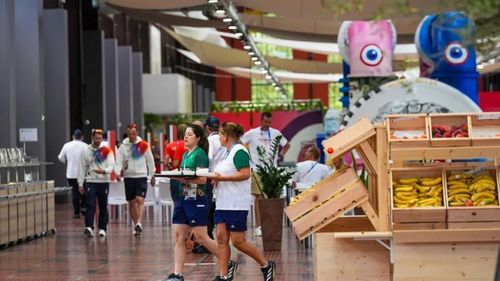 „Jocurile Olimpice au fost un dezastru” | Proprietarii de restaurante şi cafenele pariziene cer ca excedentul de după JO să fie utilizat pentru a-i despăgubi