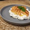 VIDEO FOTO | Desert mediteranean cu ricotta, piersici la grătar și miere. Din doar trei ingrediente și gata în câteva minute