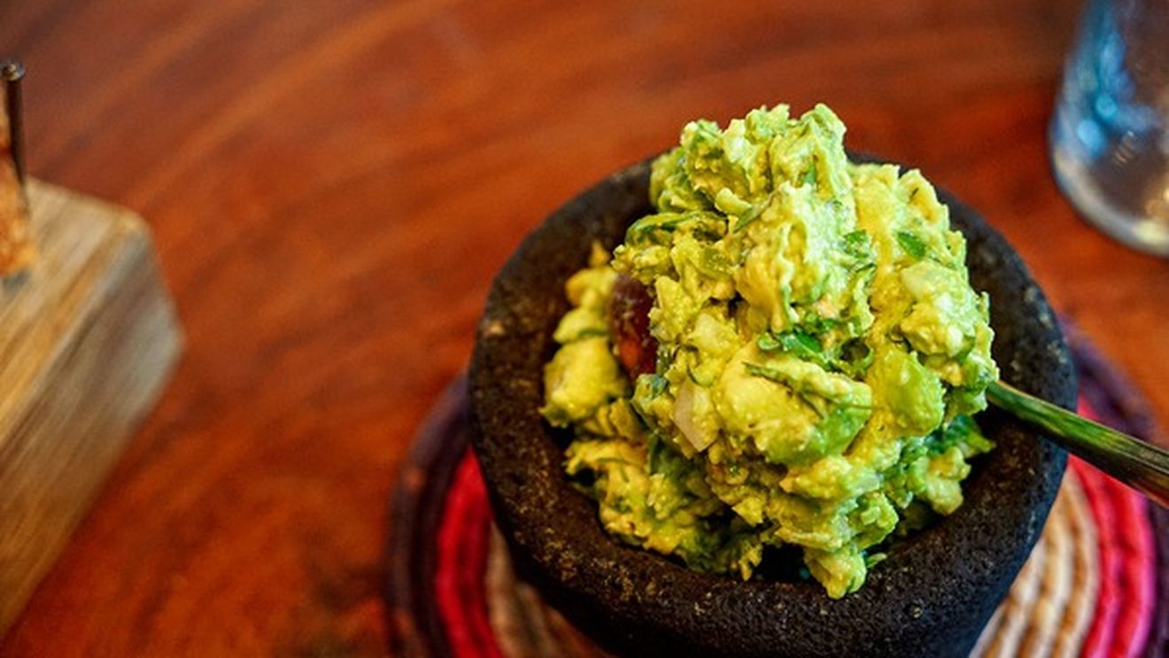 Rețetele Juanitei. Guacamole, rețeta mexicană