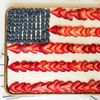 Desertul care nu lipsește de pe mesele americanilor de Ziua Independenței / Prăjitura în culorile drapelului este cea mai căutată rețetă a momentului