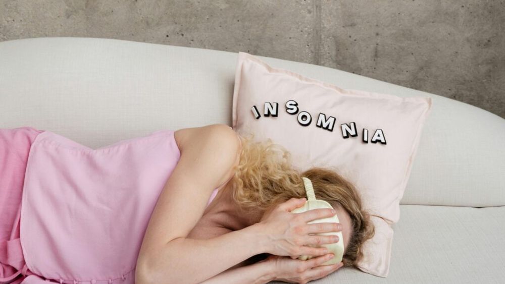 Mâncare de evitat și mâncare de inclus în mediu dacă vrei să ai un somn mai bun, potrivit unui studiu