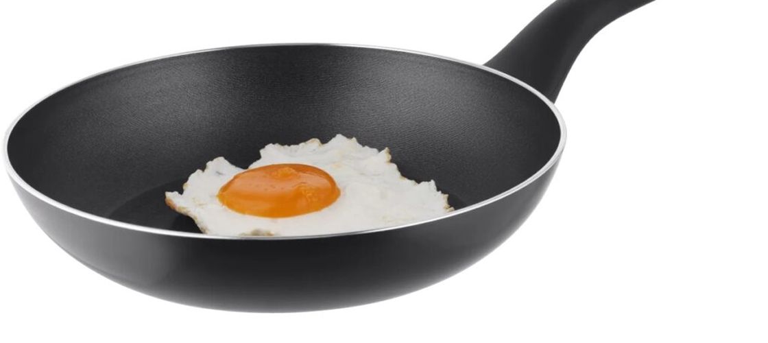 Lidl vinde o tigaie la prețul unei cafele în oraș / Vasul de gătit costă 17,99 lei și este în oferta din această săptămână