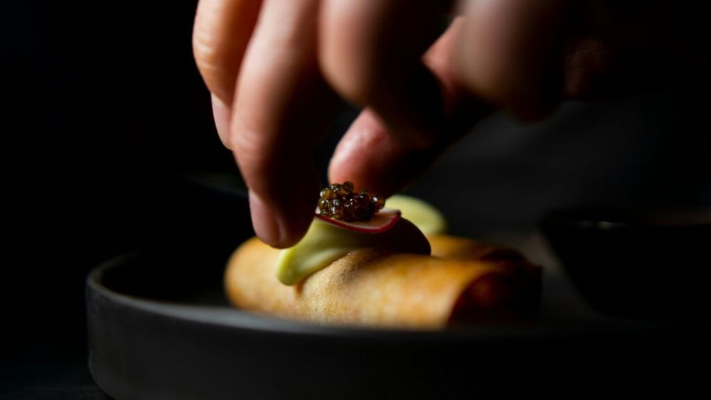 Ofertă de job în Italia, la Roma: 1.000 de euro, plus transport și cazare la hotel pentru a testa meniul unui restaurant cu o stea Michelin /  Nu ai nevoie de studii, experiență sau rezidență