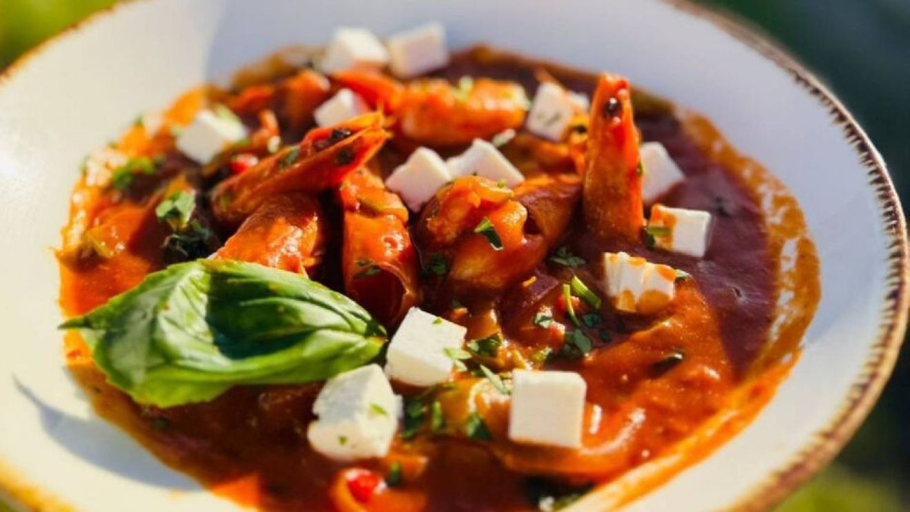 Festivalul fructelor de mare la Târgul de Crăciun din Iași. Fiertură de raci, scoici în sosuri premium, paella, saganaki și tacos cu creveți