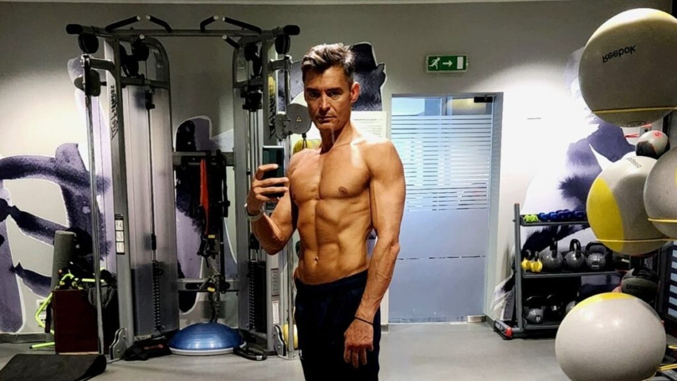 Povestea românului diagnosticat cu diabet tip 1 care reușește să stimuleze producția de insulină în mod natural, doar prin alimentație și sport / Avocado, uleiul de măsline și cocos, dar și peștele oceanic gras, carnea de vită și brânzeturi maturate din lapte de capră, oaie sau bivoliță sunt nelipsite din dieta sa