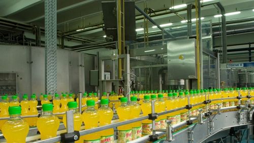 Percheziții la firmele fraților Micula din grupul European Food and Drinks / Procurorii investighează un prejudiciu de peste 160 de milioane de lei