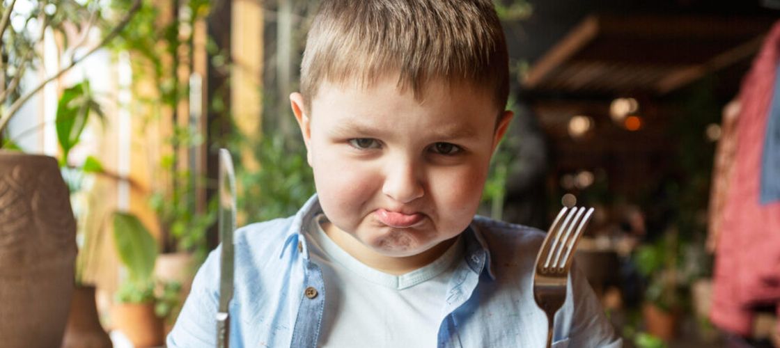 Obezitatea infantilă depășește subnutriția / Numărul copiilor obezi ar putea ajunge la 228 de milioane în următoarele decenii, depășind numărul celor subnutriți