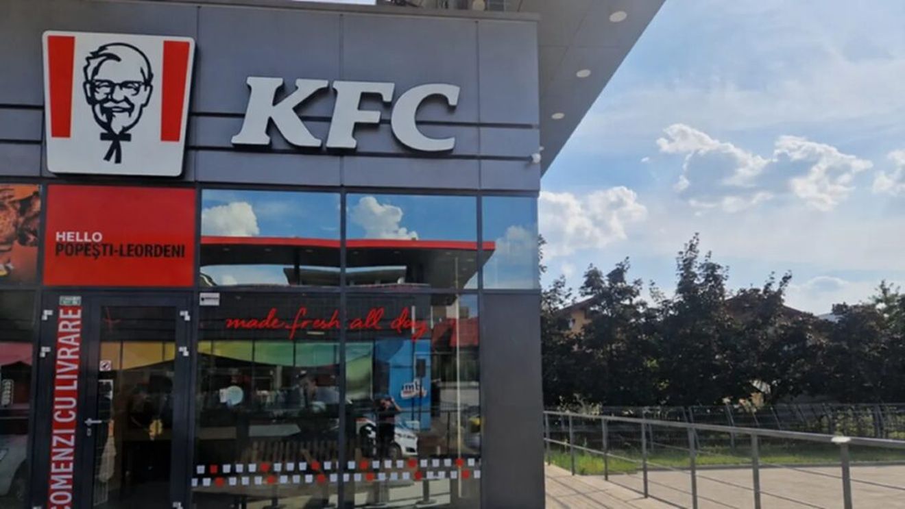 Primul KFC din România fără sală de mese s-a deschis lângă București / Restaurantul este dedicat exclusiv livrărilor și comenzilor la pachet