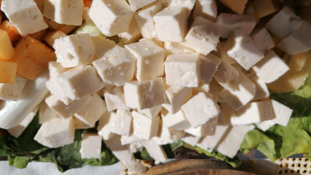 Telemeaua de Ibănești, singurul produs românesc înregistrat cu Denumire de Origine Protejată, degustată la Bucharest Food Expo