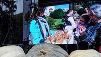 GALERIE FOTO | Kikinda devine din nou capitala dovleacului. Dovleci de sute de kilograme, fruștiuc bănățean și plăcintă cu ludaie, la festivalul de peste graniță