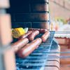 Cum recunoști un cârnat de calitate? Detaliul pe care puțini îl observă