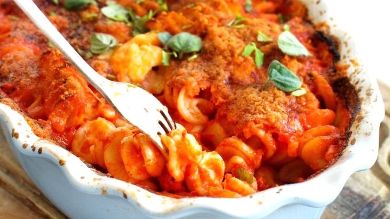 Pastele de vineri seara. Cea mai simplă rețetă de paste la cuptor, ideale și pentru o cină, dar și pentru o masă de duminică rapidă și apetisantă