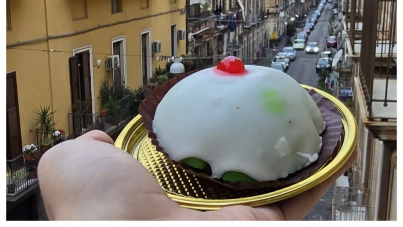 FOTO: „Sânii Sfintei Agata”, un desert de neratat în Catania / Dincolo de aspectul său distinct, acest preparat are o poveste fascinantă, legată de martiriul sfintei / Rețeta autentică siciliană