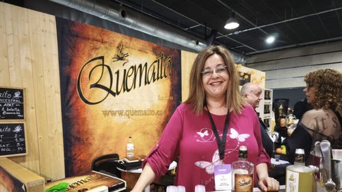 VIDEO | Cafeaua „arsă” - o specialitate din zona Valenciei și Tarragonei, din nord-estul Spaniei/ Se amestecă cu coniac, rom sau o băutură specială și devine un cocktail ușor alcolizat