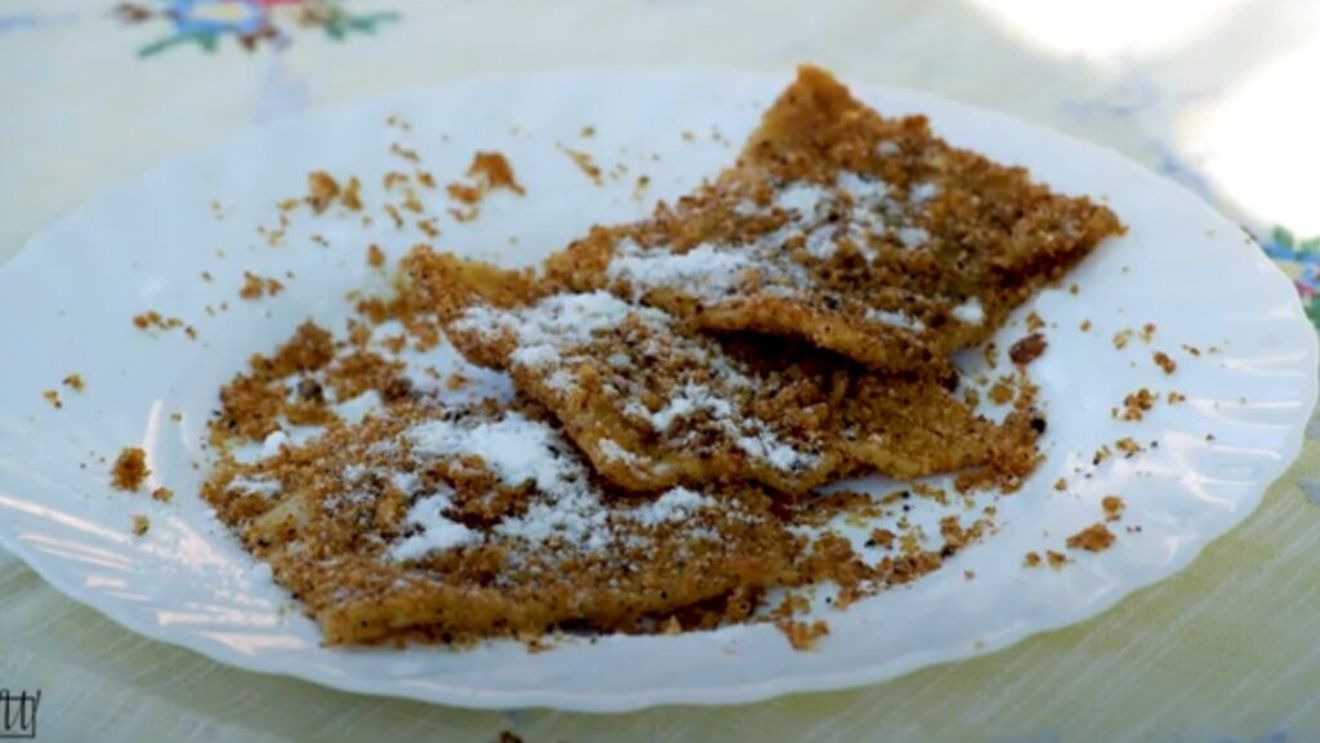 „Barát Füle”, delicioșii colțunași din bucătăria maghiară, preparat în localitatea timișeană Otelec (VIDEO)