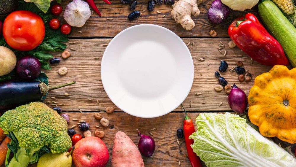 Putem consuma o cantitate nelimitată de legume, știind că sunt alimente sănătoase? Iată ce răspunde un specialist