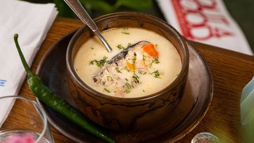 „Gustul Tradiției, Târg Pescăresc de Florii”, organizat de Ministerul Agriculturii, între 3 și 5 aprilie. Vizitatorii pot degusta borș de pește, storceag și produse tradiționale recunoscute la nivel european