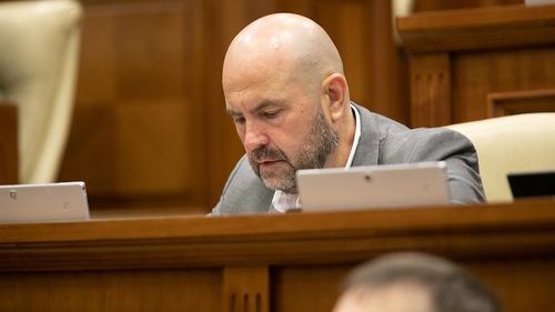 Fermierii din Republica Moldova, scandalizați de „șantajul cras” al ministrului agriculturii / Vladimir Bolea ar fi legat subvențiile de referendum: Este rușinos să compromiți astfel vectorul european. Demisia