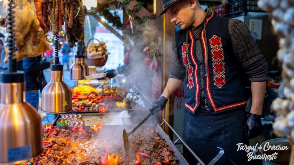 Târgul de Crăciun Oradea se deschide pe 28 noiembrie / Clătite, vafe şi plăcinte vor sta lângă pizza, burgeri, specialităţi la grill, bubble tea sau popcorn şi churros