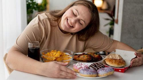 Ce este fenomenul bliss point și cum se folosește de el industria alimentară pentru a crea produse care provoacă dependență