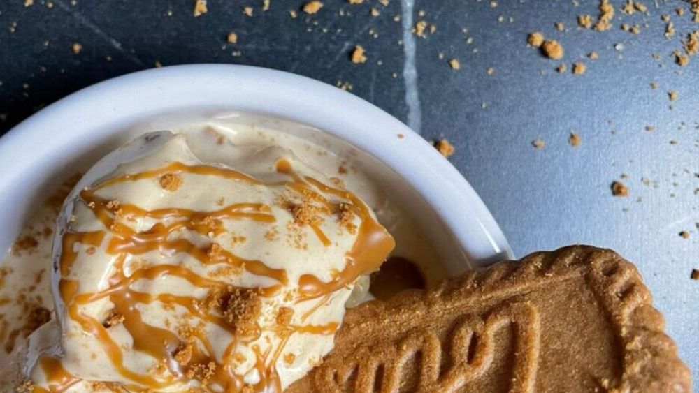 FOTO | Înghețată cu Biscoff: Un deliciu răcoritor și aromat, perfect pentru zilele toride de vară