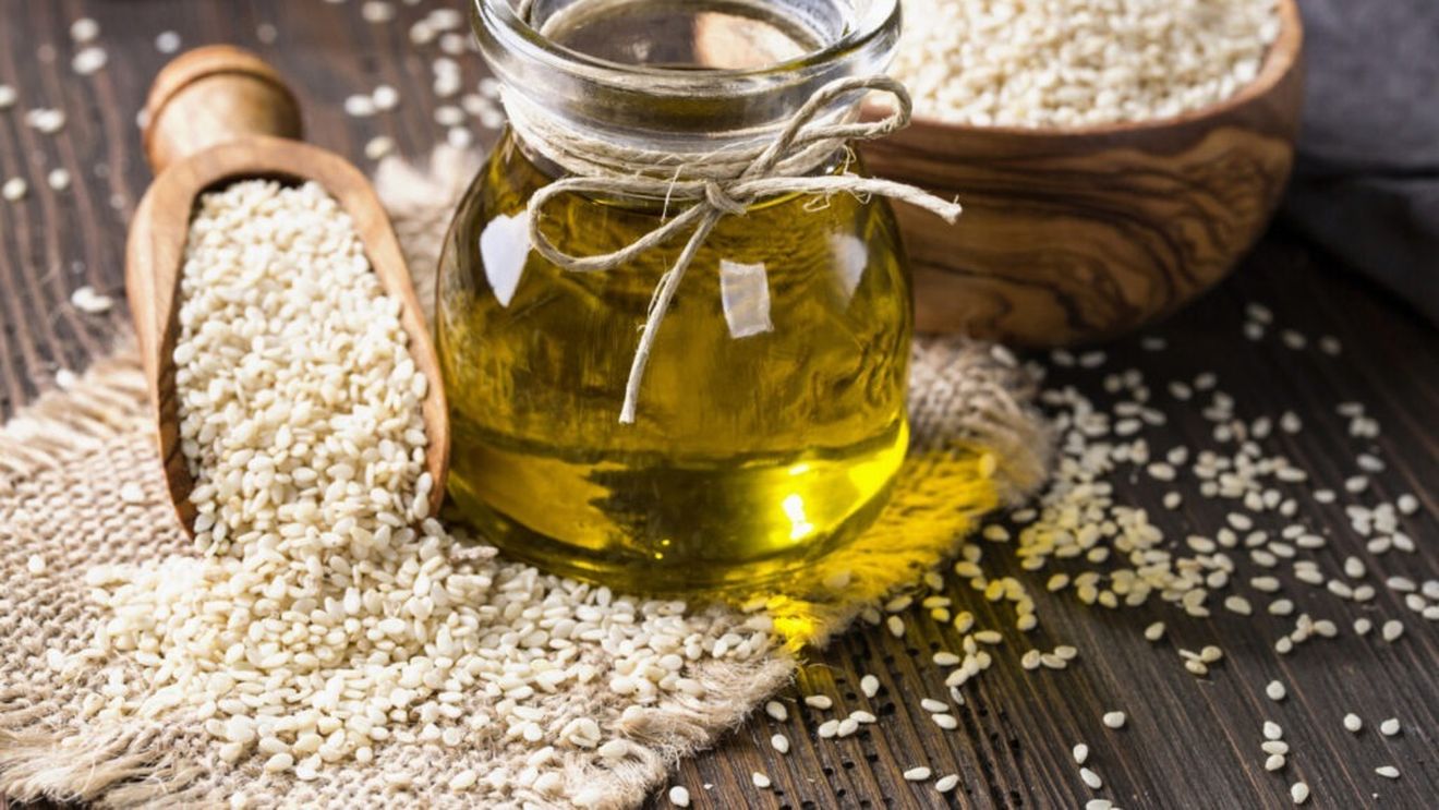 Cele mai sănătoase și cele mai puțin sănătoase uleiuri / Ce beneficii și ce riscuri aduc fiecare dintre ele pentru sănătate 