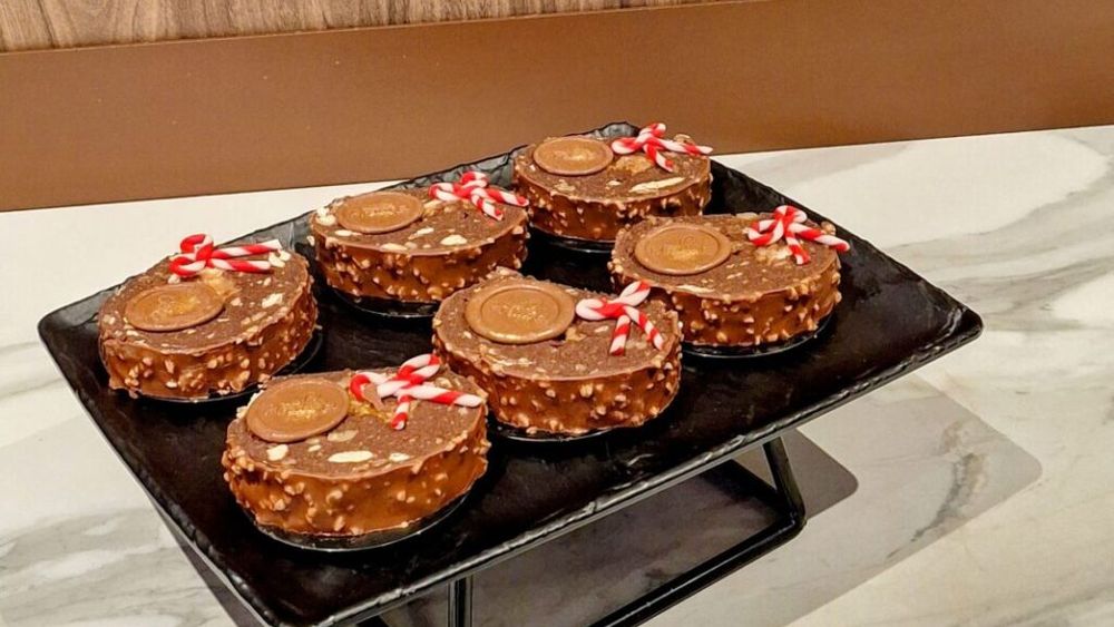 Cluj: Vânzările unui desert reinterpretat vor finanţa proiecte culturale la Cluj