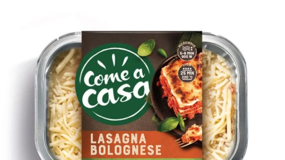 Sortiment de lasagna vegan, retras de la vânzare din magazinele Carrefour întrucât pe etichetă nu este menţionat alergenul ţelină/ Persoanele fără alergie la ţelină pot consuma produsul