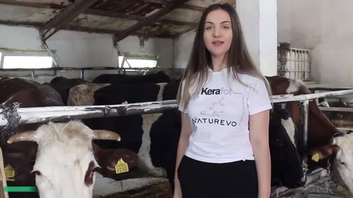 VIDEO O tânără de 19 ani dorește să preia ferma familiei, care are 80 de vaci și 100 hectare de teren arabil: „Avem nevoie de hrană sănătoasă de la fermierii noștri români”