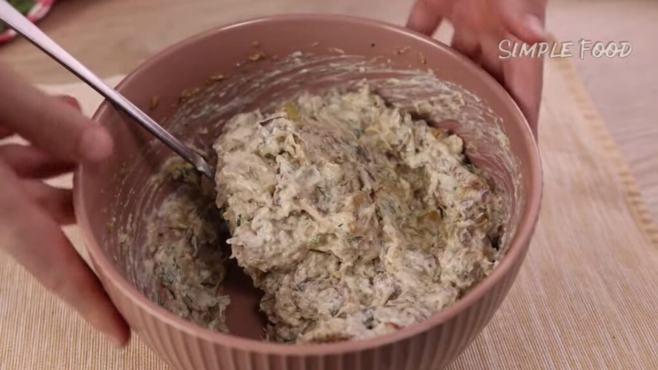 VIDEO | Vinete în stil turcesc, cu iaurt grecesc și usturoi / Rețeta simplă pentru un aperitiv cremos și aromat