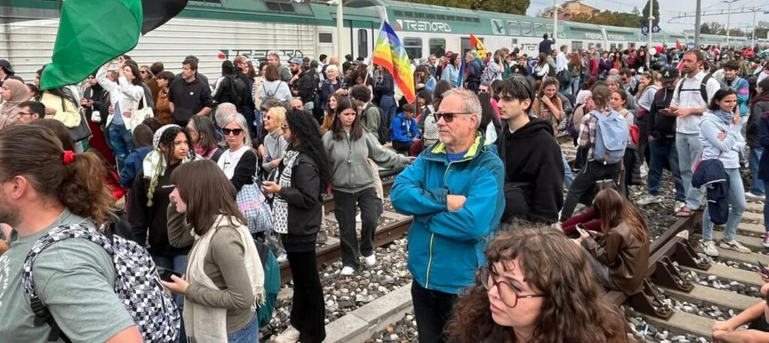 Producția de paste din Italia, blocată de protestele transportatorilor / Rummo și-a oprit fabrica, iar alți mari producători reduc activitatea
