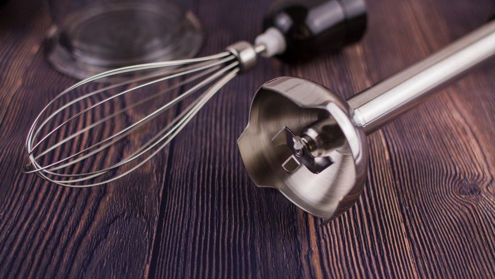 Cinci accesorii utile în bucătărie pe care să le „vânezi” de Black Friday / Recomandările ANCOM pentru achizițiile online