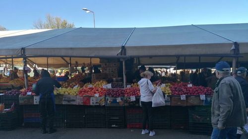 ”Generosul” din Dâmbovița costă 4 lei/kg, la o tarabă din Piața Obor